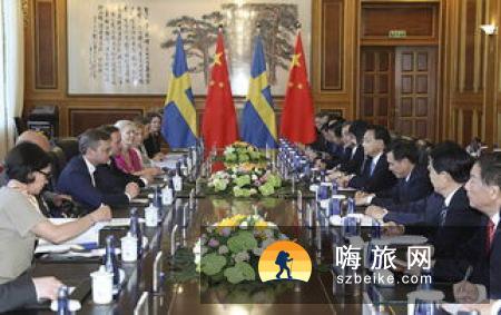 李克强与塞总理会谈：希望为中国游客提供更多签证便利